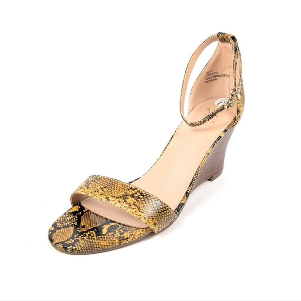 New York & Company Sharona Wedge Sandals 7.5 Black Yellow Ankle Strap Heels